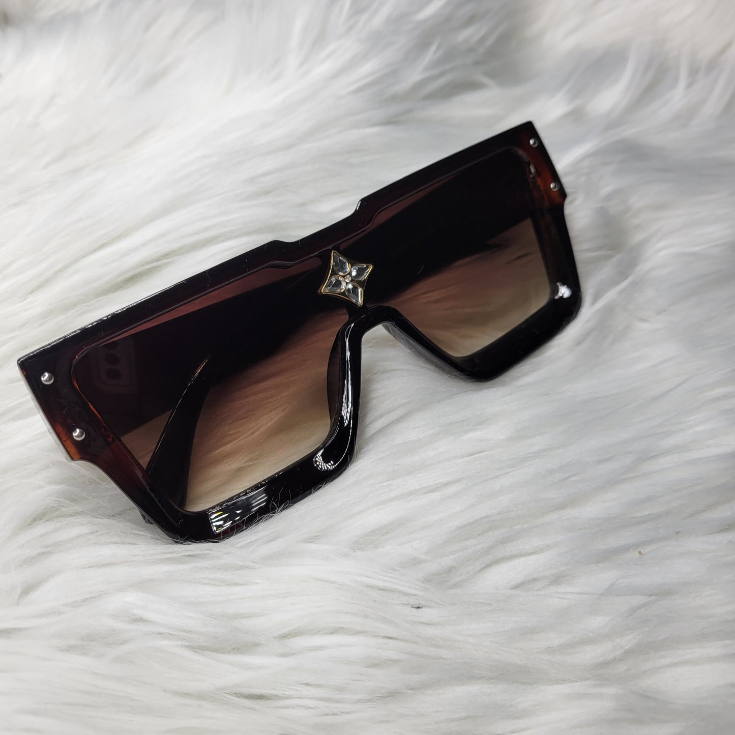 Trophy Wife Sunnies