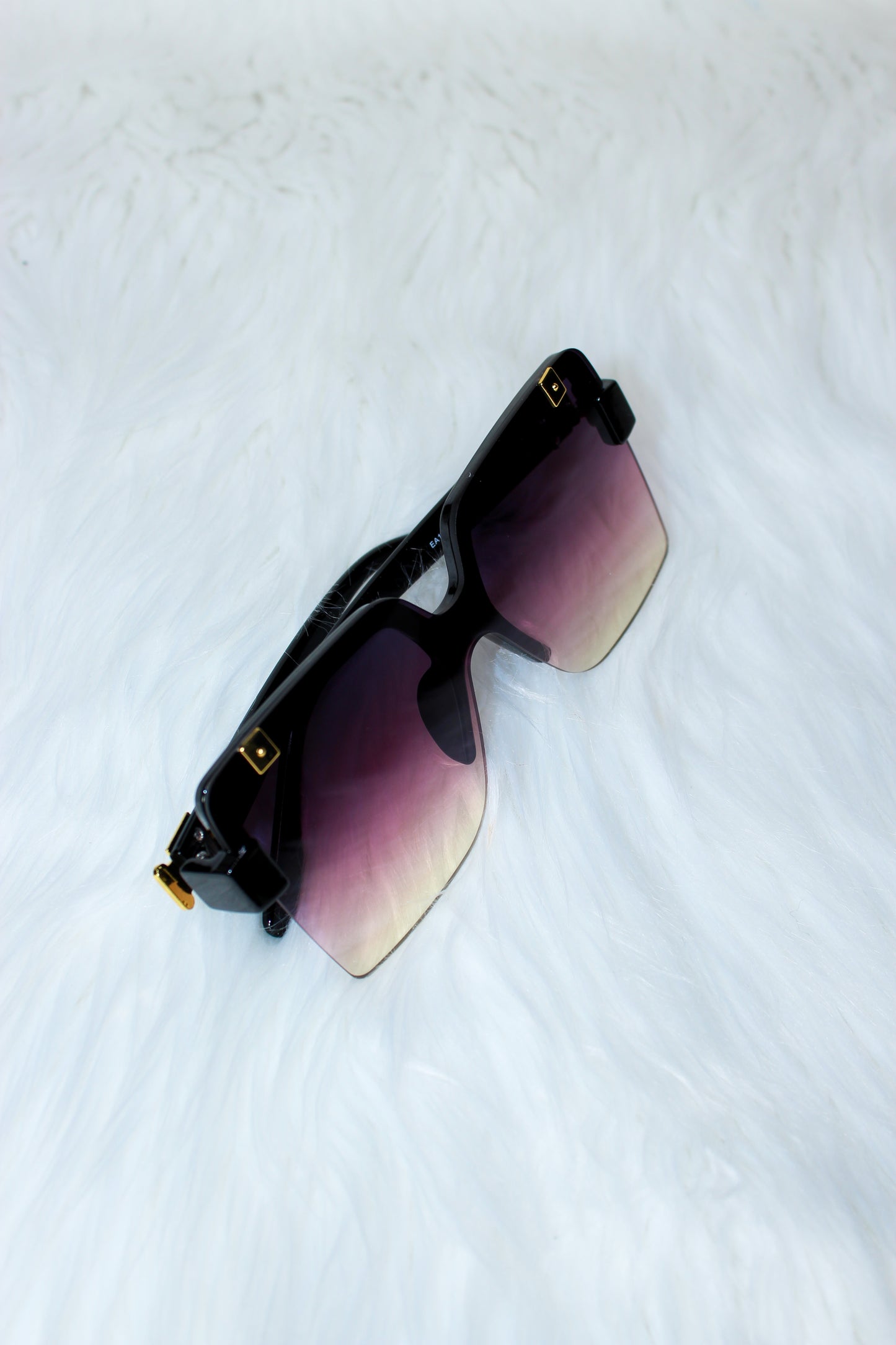 Pretty Rich Sunnies